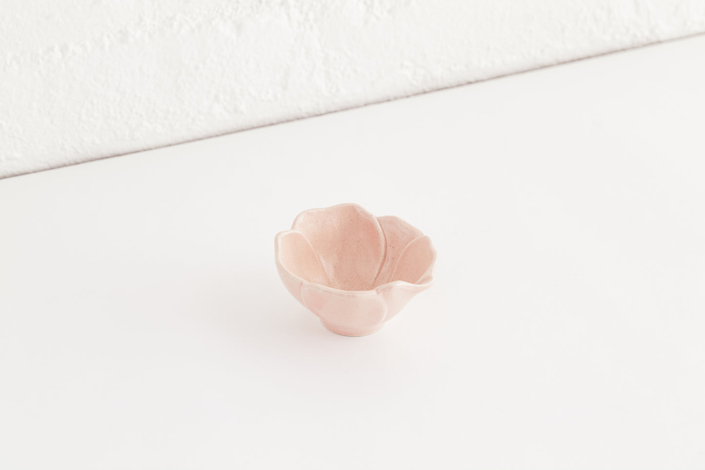 SAZANKA 2.5" FLOWER-SHAPED BOWL