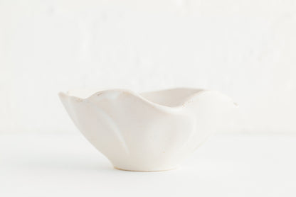 SAZANKA 4" FLOWER-SHAPED BOWL
