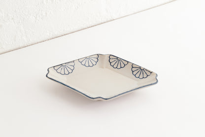 SUMIIRI HISHIGATA PLATE